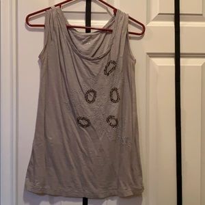 Sleeveless brown light weight shirt